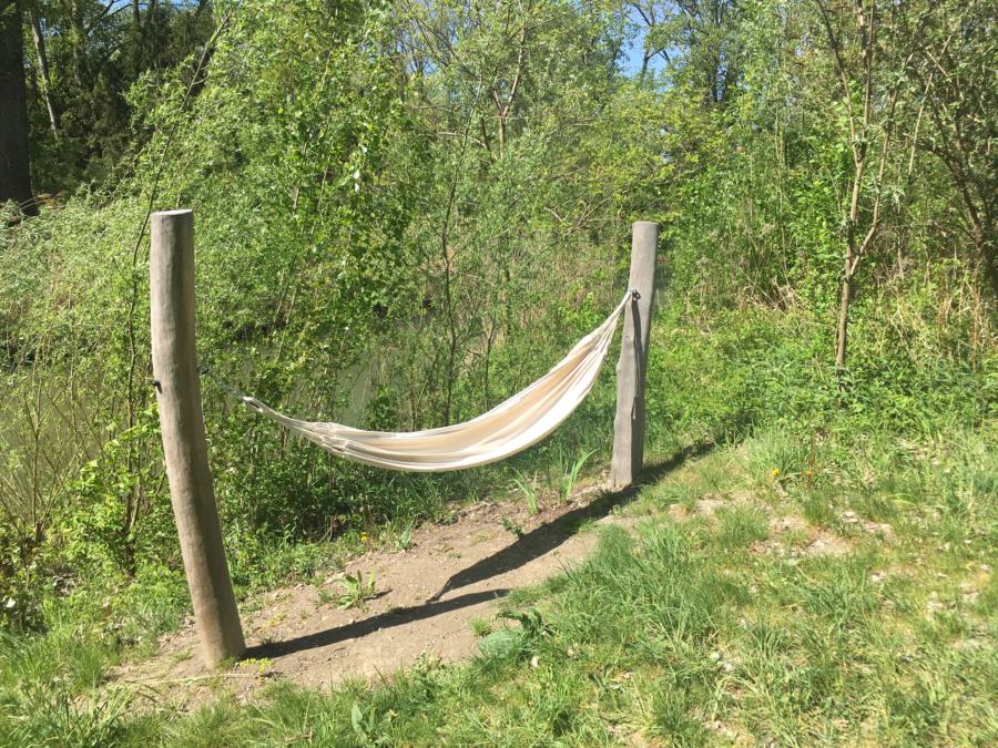 Hängematte zum Wald genießen