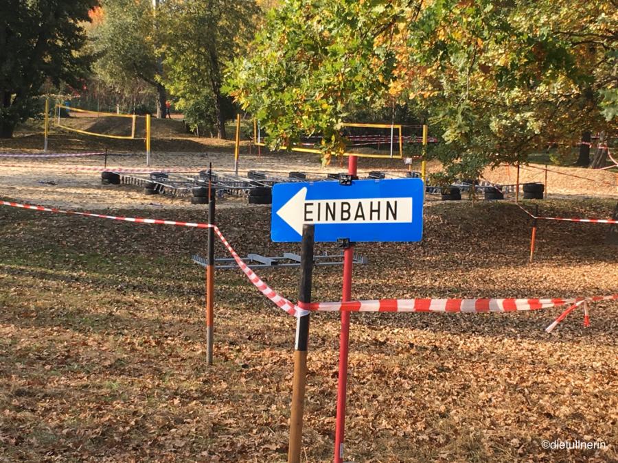 Einbahnschild am Parcours beim Tullner Gladiator-Event