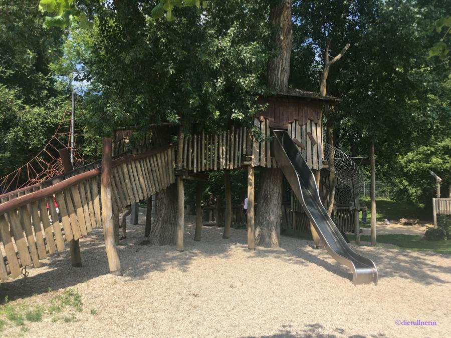 Kids lieben den Spielplatz