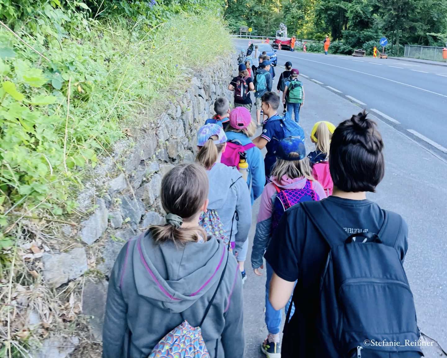 Kinder beim Wandertag