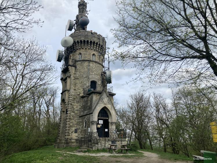 Die Habsburgwarte am Hermannskogel in Wien